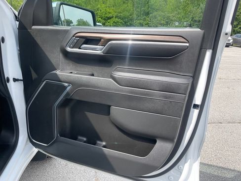 Used 2023 Chevrolet Silverado 1500 LT AWD/4WD image 20