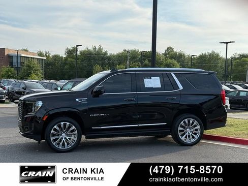 Used 2021 GMC Yukon Denali w/ Denali Premium Package AWD/4WD image 4