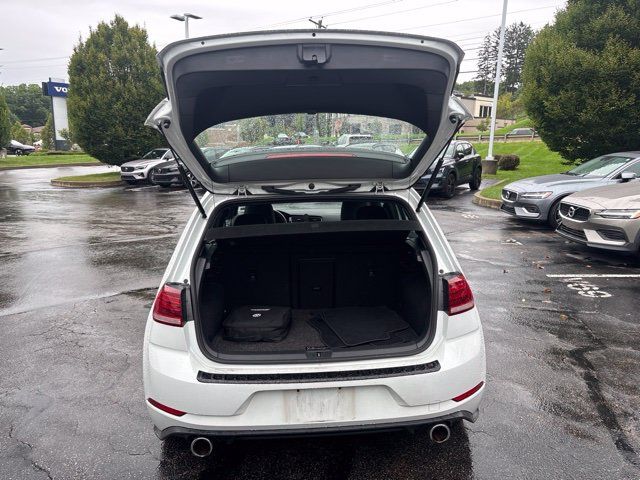 Used 2021 Volkswagen GTI SE FWD image 9