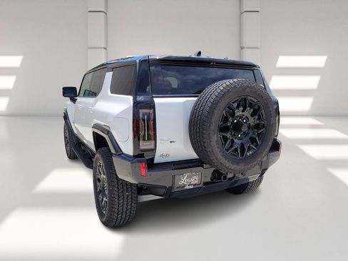 New 2025 GMC Hummer EV 2X image 5