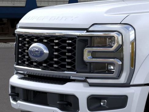 New 2026 Ford F450 Platinum image 17
