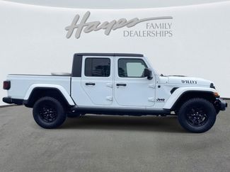 Certified 2021 Jeep Gladiator Willys video 2