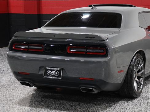 Used 2017 Dodge Challenger SRT image 29