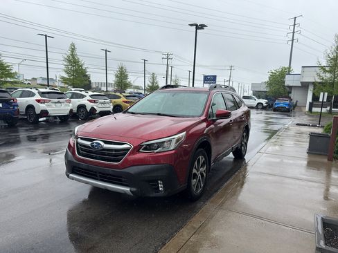 Used 2020 Subaru Outback Limited AWD/4WD image 7