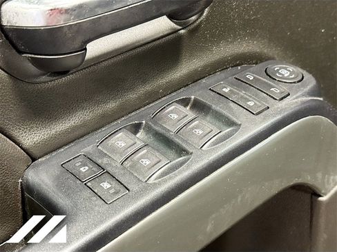 Used 2019 Chevrolet Silverado 1500 LT image 19