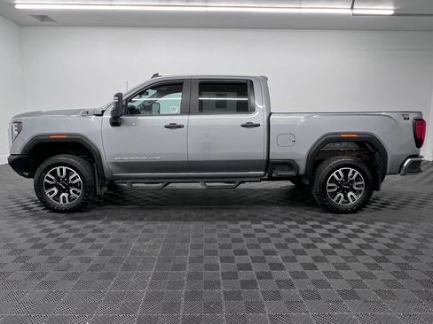 Used 2024 GMC Sierra 2500 Pro w/ Convenience Package AWD/4WD image 2