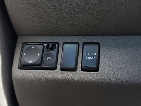 Used 2016 Nissan Frontier SV RWD image 32