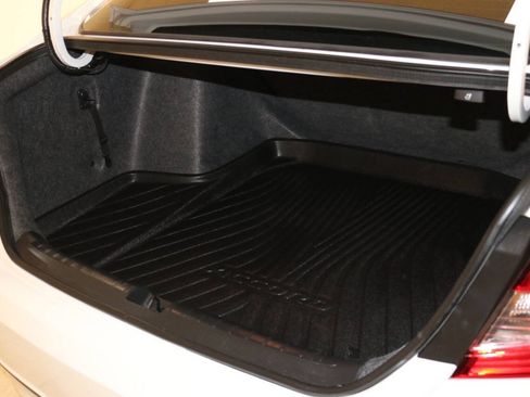 Used 2022 Honda Accord LX image 89