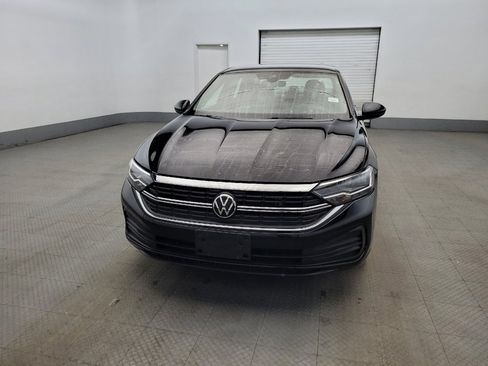 Used 2023 Volkswagen Jetta SE FWD image 15