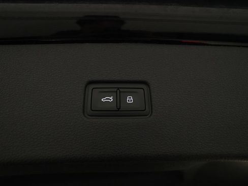 Used 2023 Audi SQ8 Prestige w/ Prestige Package AWD/4WD image 15