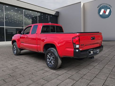 Used 2021 Toyota Tacoma SR5 image 3