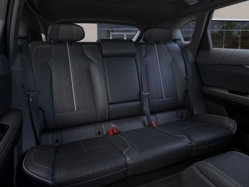 New 2025 Cadillac Optiq Luxury 2 w/ LPO, Floor Liner Package image 17