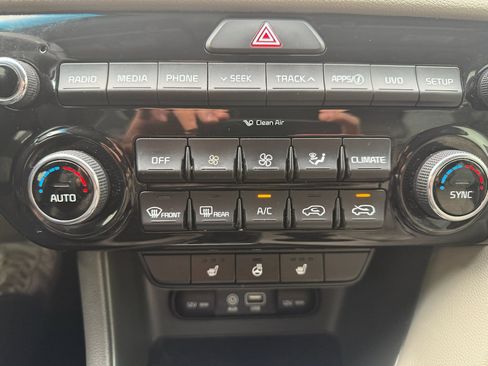 Used 2019 Kia Sportage EX w/ EX Premium Package image 16