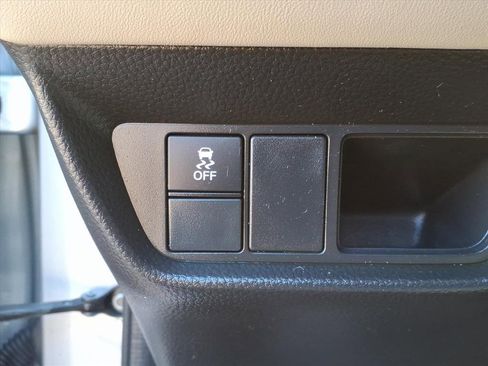 Used 2023 Honda HR-V LX image 11