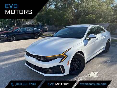 Used 2025 Kia K5 LXS FWD image 1