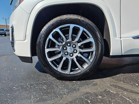 Used 2022 GMC Acadia Denali w/ GMC Pro Grade Package AWD/4WD image 10
