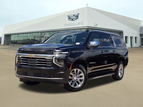 Used 2026 Chevrolet Suburban Premier w/ Sun And Tow Package AWD/4WD image 1