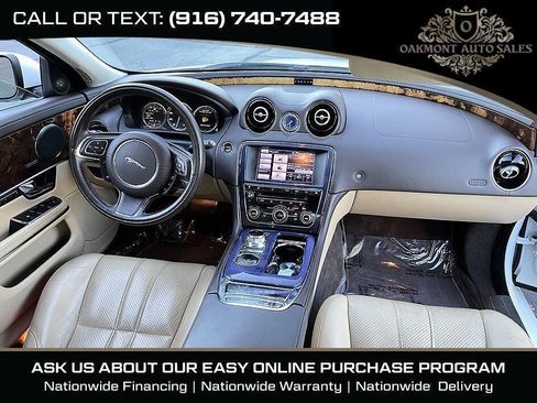 Used 2013 Jaguar XJ RWD image 16