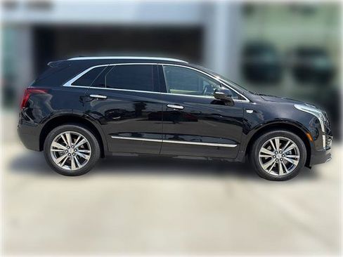 Used 2024 Cadillac XT5 Premium Luxury w/ Platinum Package FWD image 7