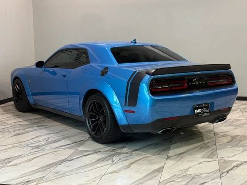 Used 2019 Dodge Challenger R/T Scat Pack w/ Widebody Package RWD image 8