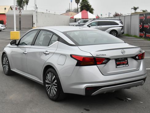 Used 2023 Nissan Altima 2.5 SV image 6