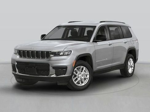 Used 2025 Jeep Grand Cherokee L Laredo AWD/4WD image 1