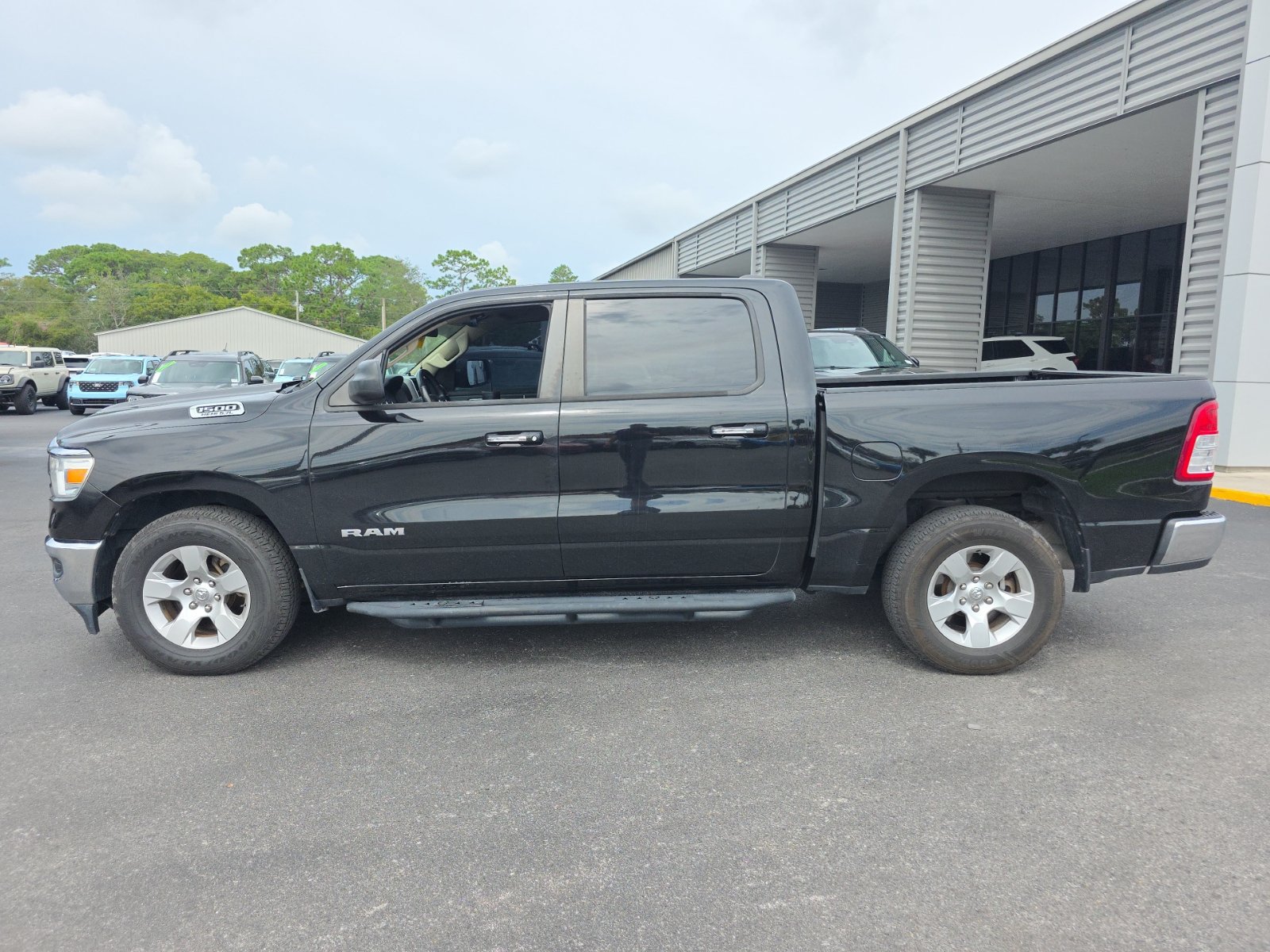 Used 2019 RAM 1500 Big Horn RWD image 7