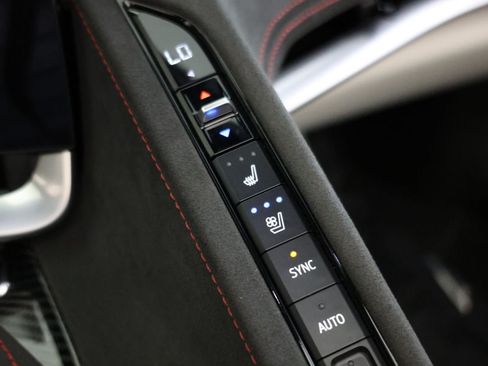 Used 2023 Chevrolet Corvette Stingray Premium Conv RWD image 9