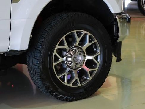 Used 2020 Ford F250 Lariat w/ Lariat Ultimate Package image 51