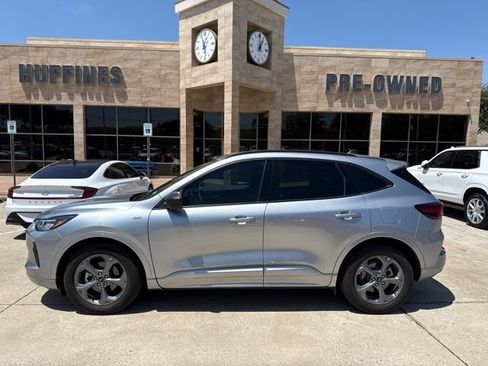 Used 2023 Ford Escape ST-Line w/ Tech Pack #1 FWD image 5