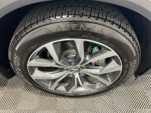 Used 2023 Acura MDX SH-AWD w/ Technology Package image 35