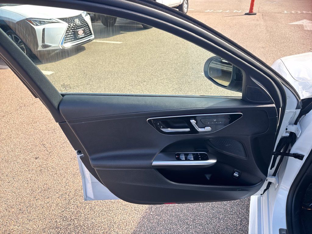 Used 2024 Mercedes-Benz C 300 4MATIC Sedan image 30