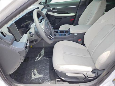 New 2025 Hyundai Sonata SE image 4