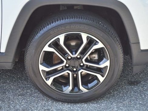 Used 2022 Jeep Compass Limited AWD/4WD image 10