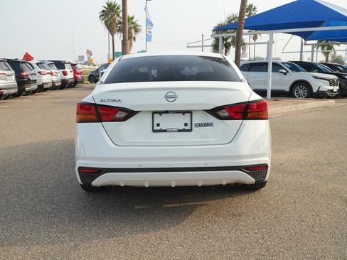 Used 2023 Nissan Altima 2.5 S image 6