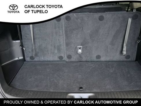 Used 2019 Toyota Highlander LE FWD image 32