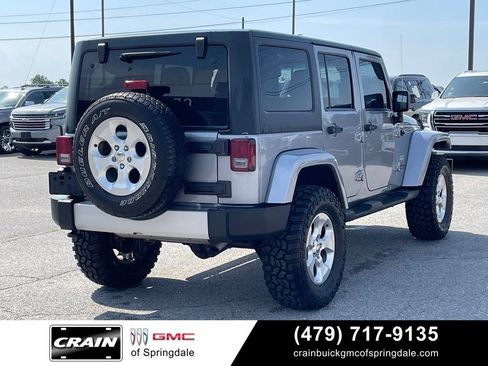 Used 2013 Jeep Wrangler Unlimited Sahara w/ Connectivity Group AWD/4WD image 8