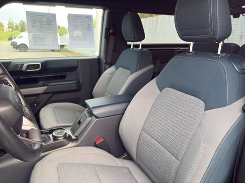 Used 2022 Ford Bronco Outer Banks image 7