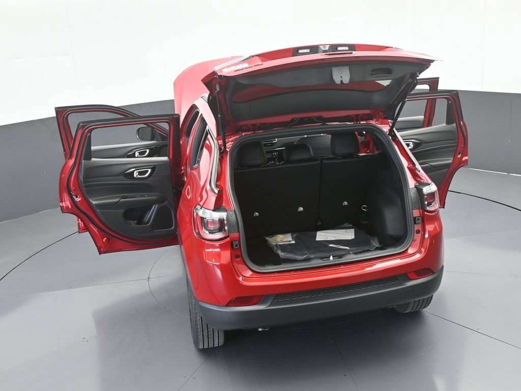 New 2026 Jeep Compass Latitude AWD/4WD image 60