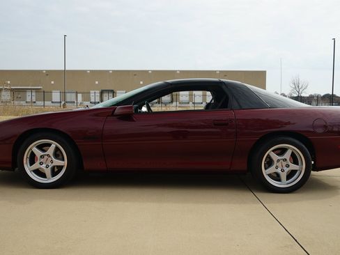 Used 2000 Chevrolet Camaro Z28 w/ Preferred Equipment Group 2 image 6