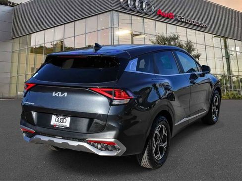 Used 2023 Kia Sportage LX image 4