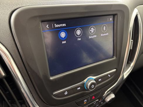 Used 2024 Chevrolet Equinox LT FWD image 39
