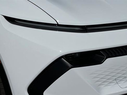 New 2026 Chevrolet Equinox EV LT image 28