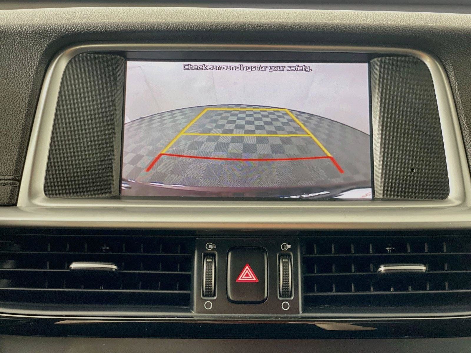 Used 2019 Kia Optima LX FWD image 16