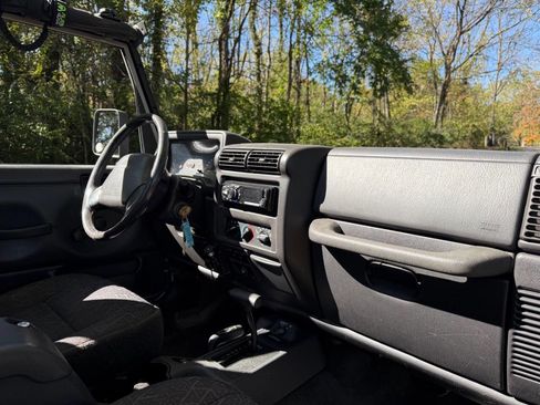 Used 2001 Jeep Wrangler Sport image 45
