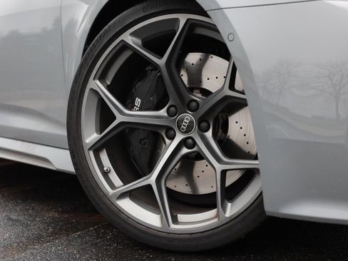 Used 2025 Audi RS 6 performance w/ Blue RS Design Package Plus image 18