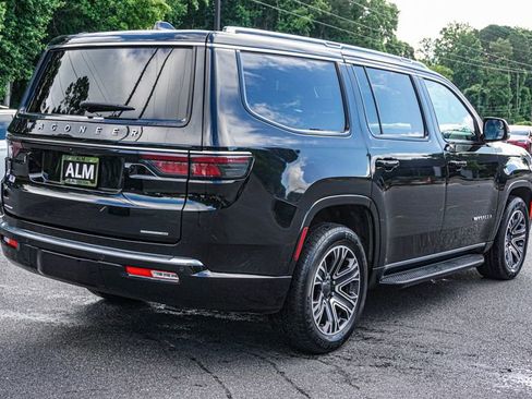 Used 2023 Jeep Wagoneer Series II image 5