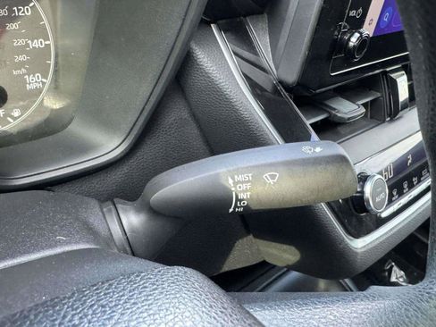 Used 2023 Toyota Corolla LE FWD image 24