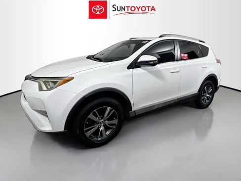 Used 2016 Toyota RAV4 XLE FWD image 9