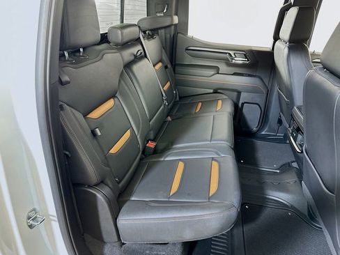 Used 2022 GMC Sierra 1500 AT4 w/ AT4 Premium Package image 24